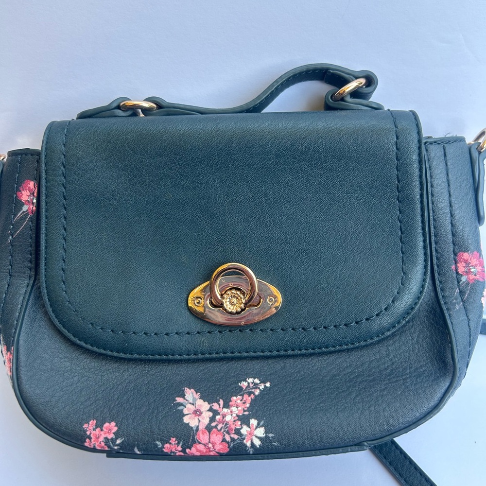 Lauren Conrad Small Navy/ Gold Hardware Crossbody